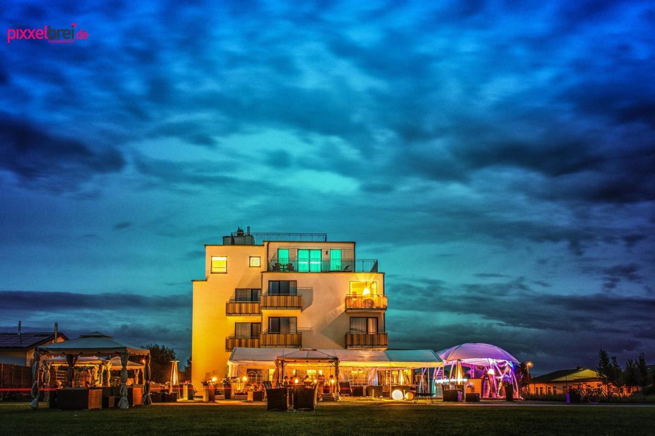 Hotel Warnow Rostock Bagian luar foto