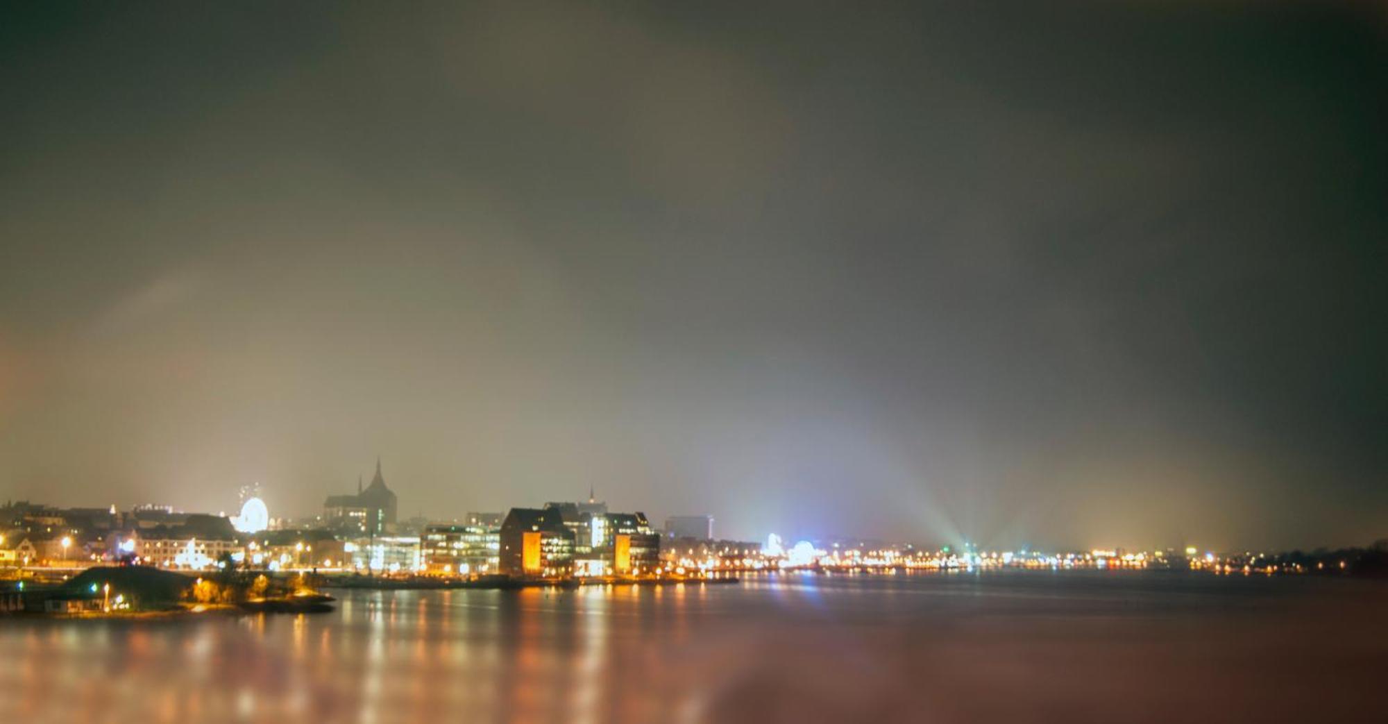 Hotel Warnow Rostock Bagian luar foto